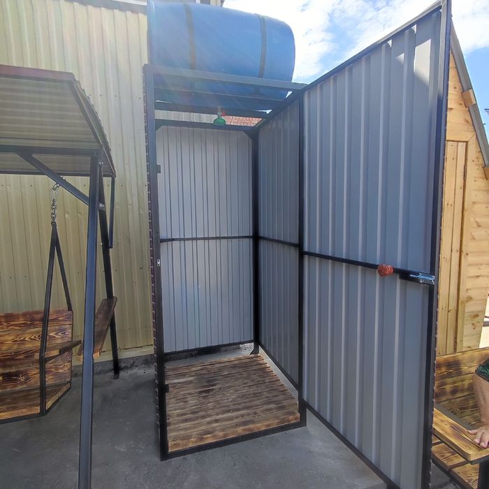 Душ дачный металлический