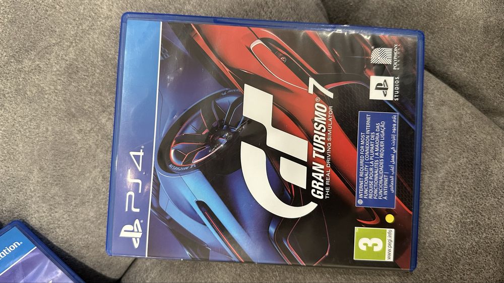 Продам Play station 4