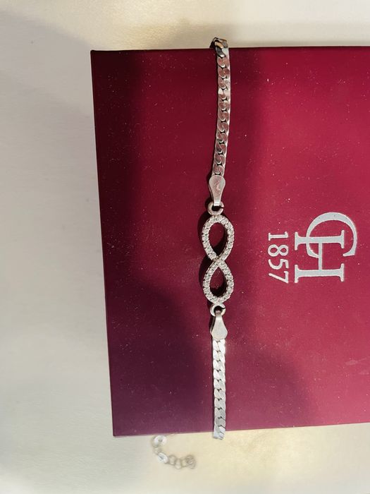 Сребърна гривна