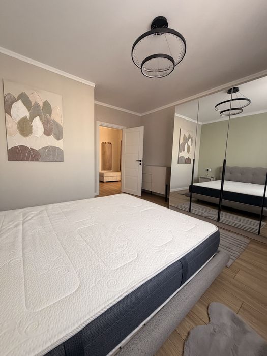 Vand apartament 2 camere , zona BMW , langa viitorul  Spital Regional , complet mobilat, utilat .