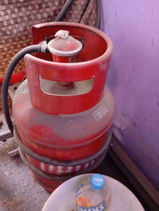 Газова бутилка функционална работеща