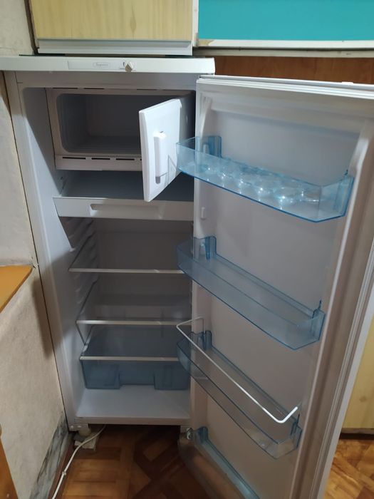 Продам холодильник Бирюса 110