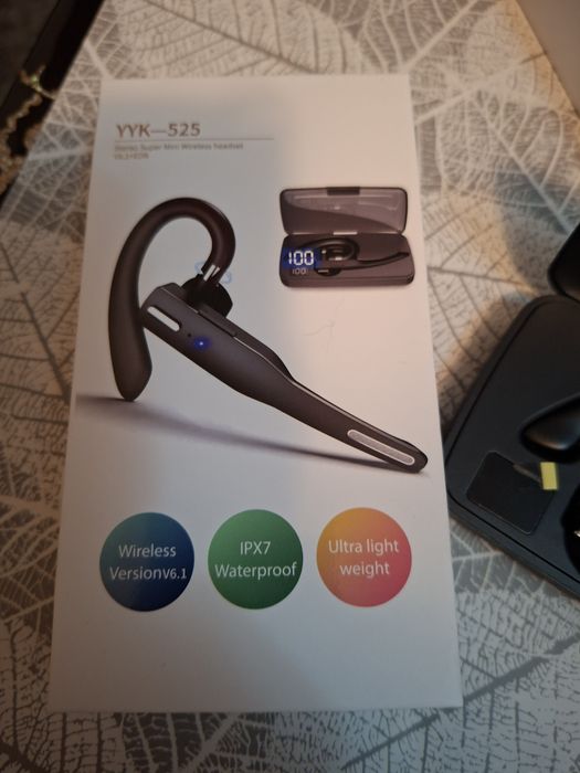 Продам новую гарнитуру.