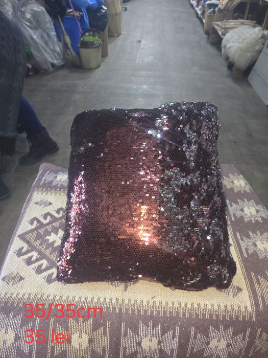 Jucării Plușuri căței pernițe oițe ursuleți broscuțe