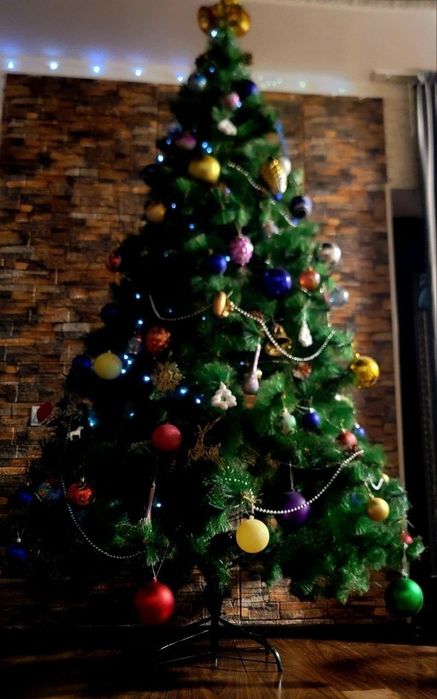 Ёлка 2,5метра все игрушки и герлянянды вместе всё то что на фото