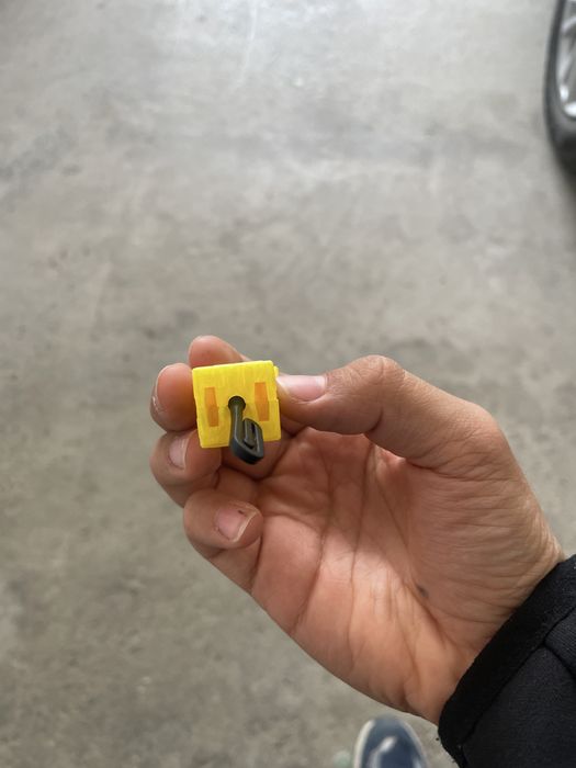 Фигурка Minecraft золотой брони дёшево