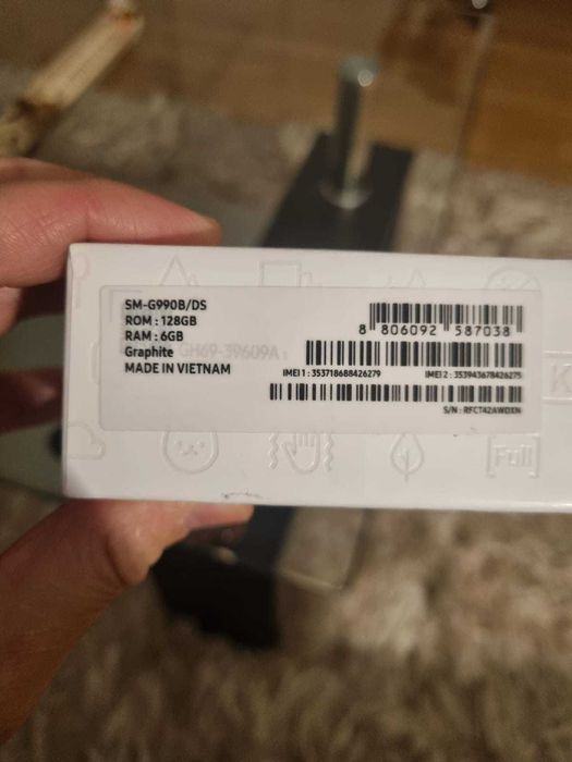 Vând Samsung S21 Fe