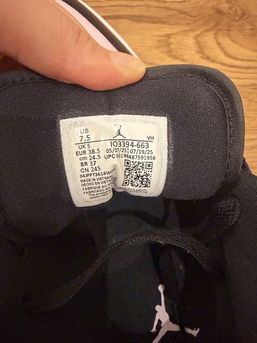 Продаю Jordan Nike Оригинальные по Астане