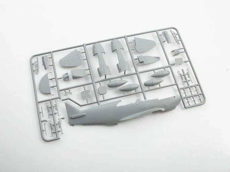 Сборная модель самолета ЛаГГ-3 (Моделист, 1/48