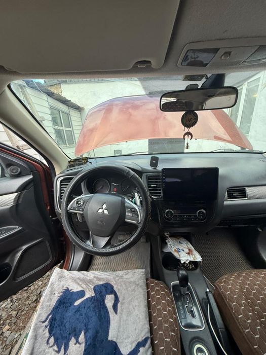 Срочно продам Митсубиси Оутландер