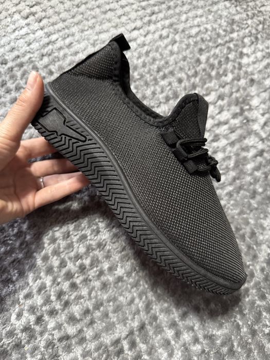 Продам обувь обсалютно новая..