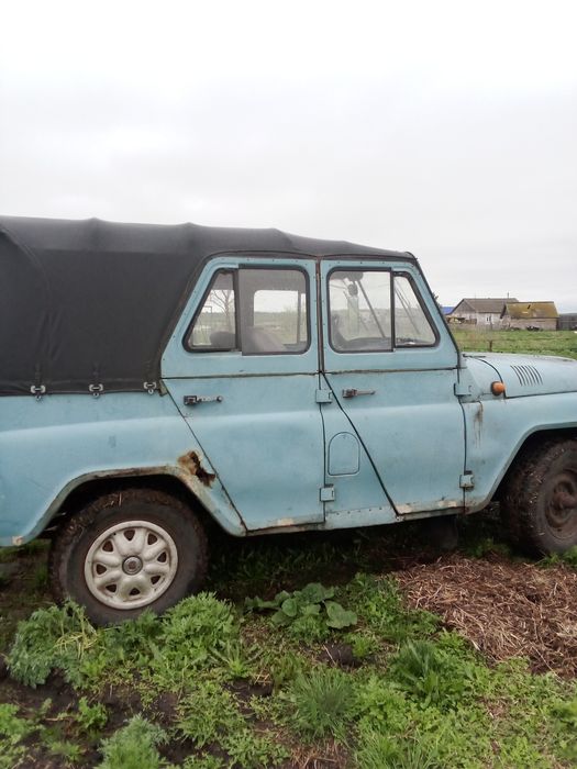 Продам УАЗик 469