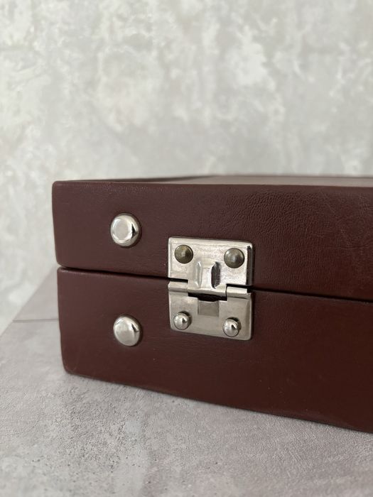 Дипломат кожанный новый