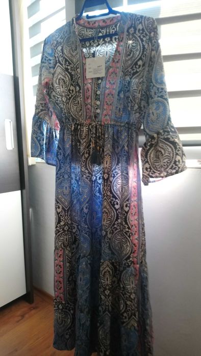 Чисто нова лятна рокля с етикет тип индийска , коприна