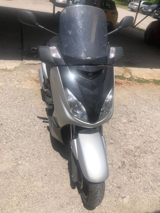Yamaha X-max 250i