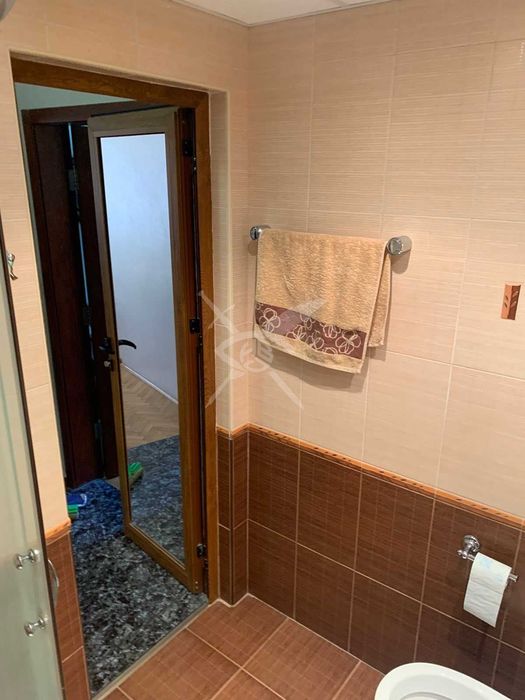 Продава се Многостаен апартамент в Бургас, Център - 183 кв.м за 1749 €/кв.м - Снимка #4