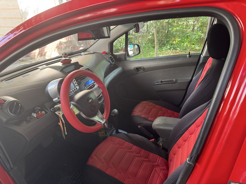 Спарк 2012  автомат пробег 165000