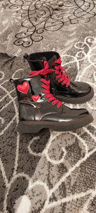 Демисезонные ботинки для девочек