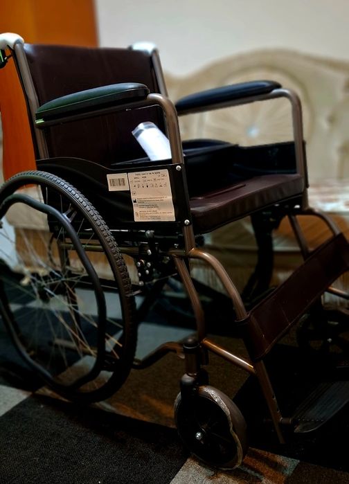 Fotoliu rulant  pentru persoane cu dizabilități