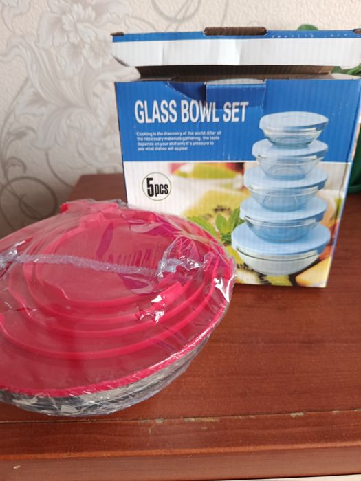 Набор чашек с крышками