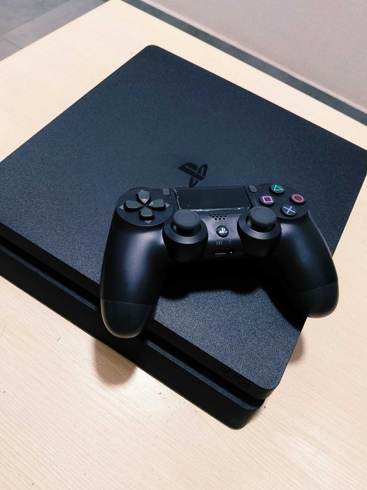 Playstation 4 slim 500 GB+ 10oyin