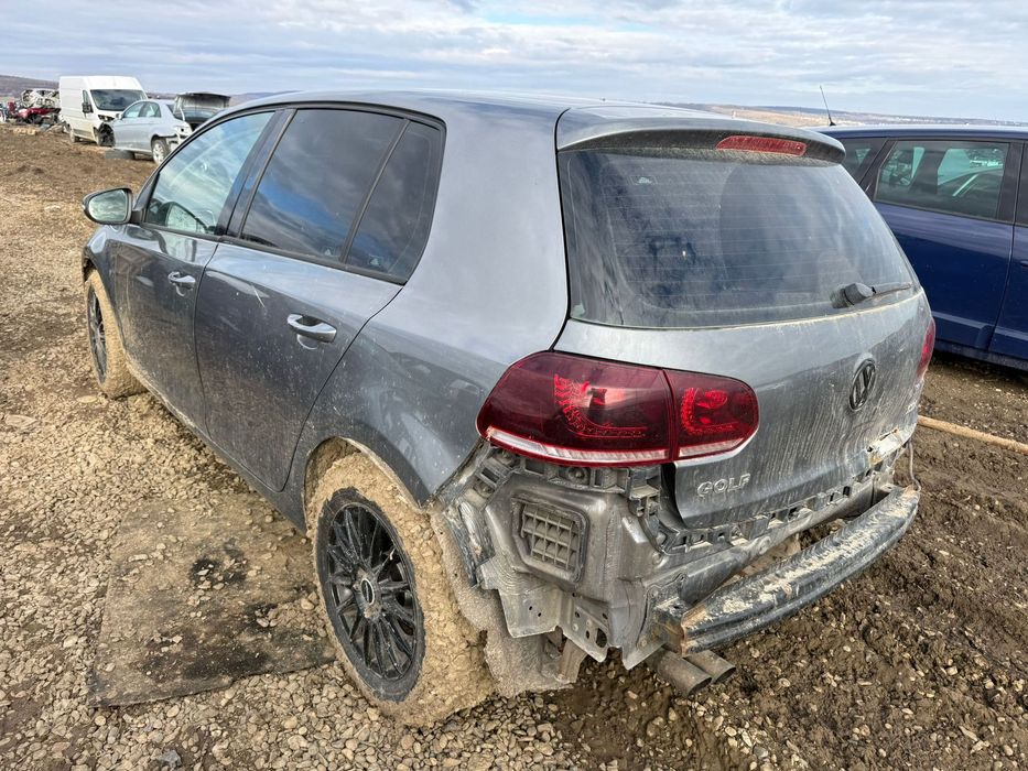 Dezmembrez / Dezmembrari / Piese / Accesorii Vw golf 6 hatchback gri 1.4 tsi CAXA LHY stanga