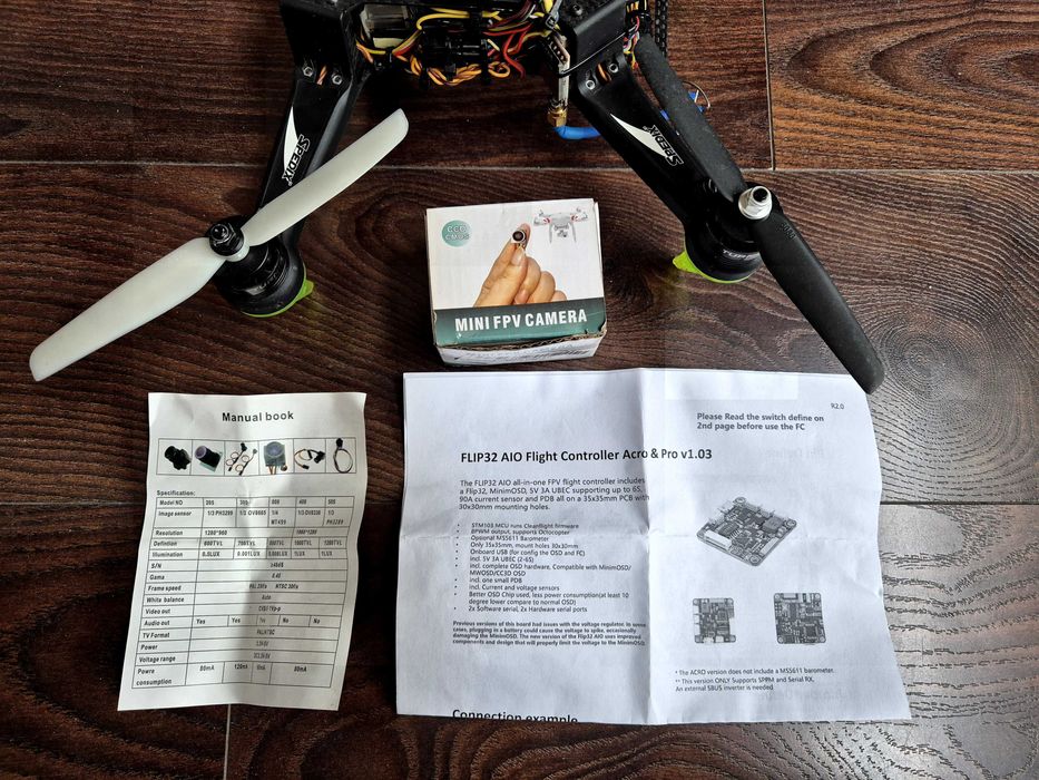 FPV дрон Spedix S250Q с очила и апаратура/дистанционно