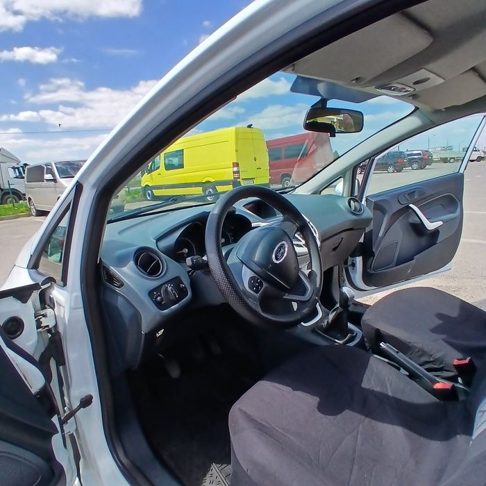 Ford fiesta 1.6tdi 2011