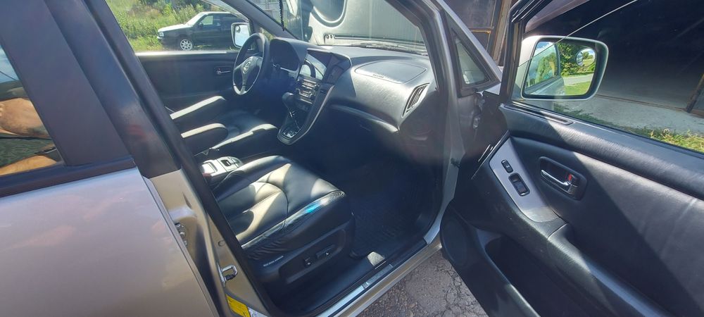 Продам лексус рх 300