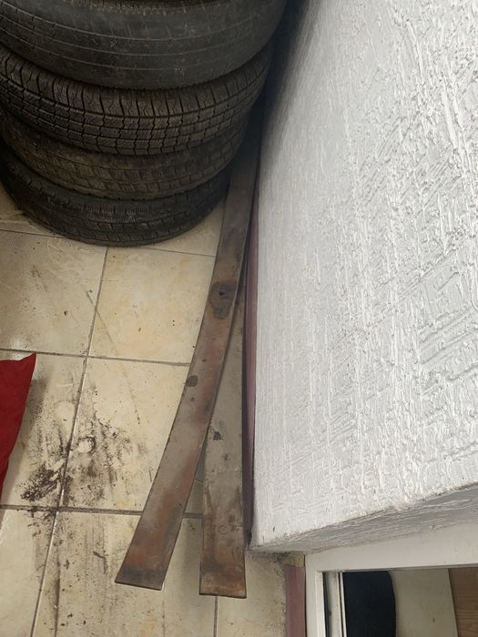 Продам 2 ресоры передние от газели