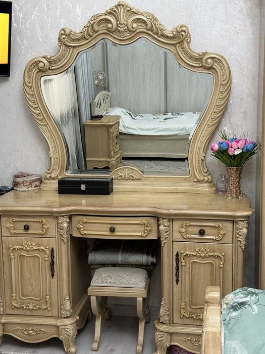 Hitoy spalniy kamplekt