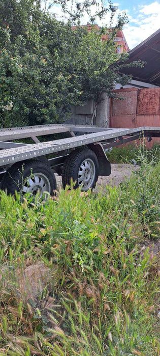 Платформа 8.2 м двуоса за автомобили или строителни материали