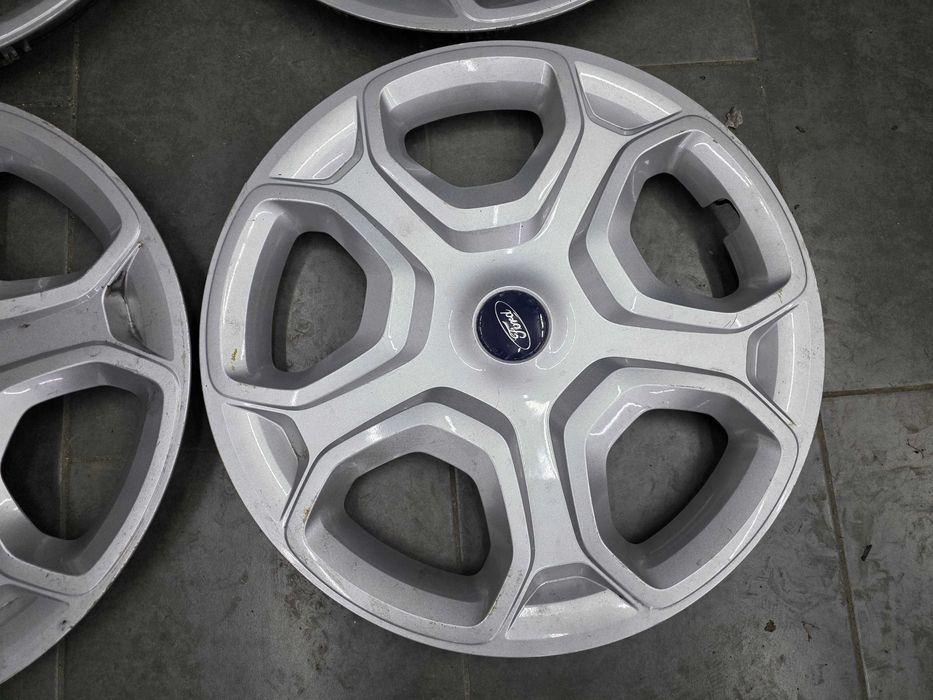 Тасове 17 - Ford