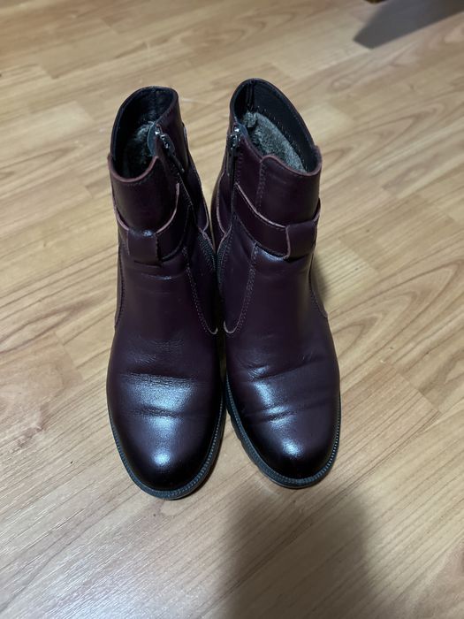 Ghete dama din piele naturala