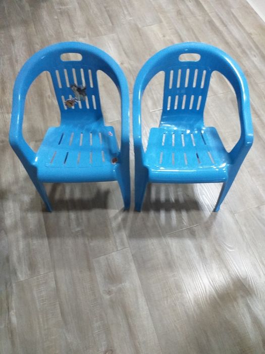 Детский стульчик 2 штуки