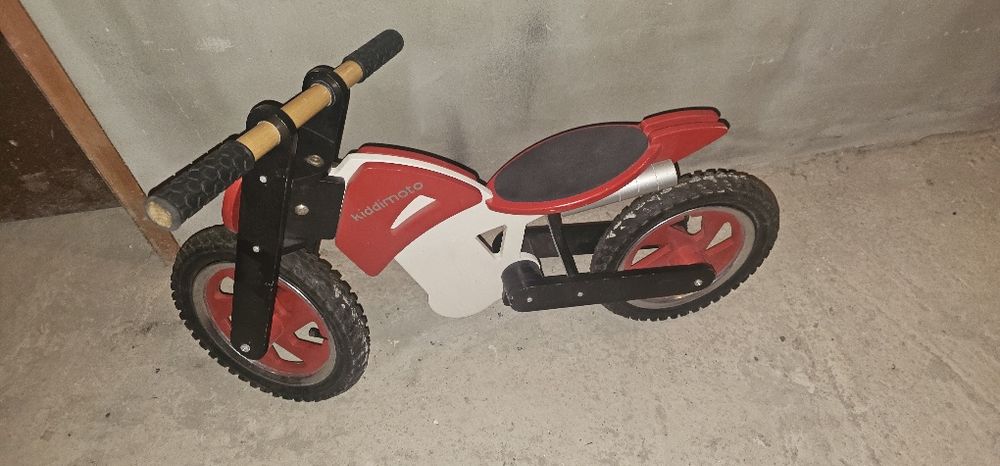 Детско дървено баланс колело KIDDIMOTO