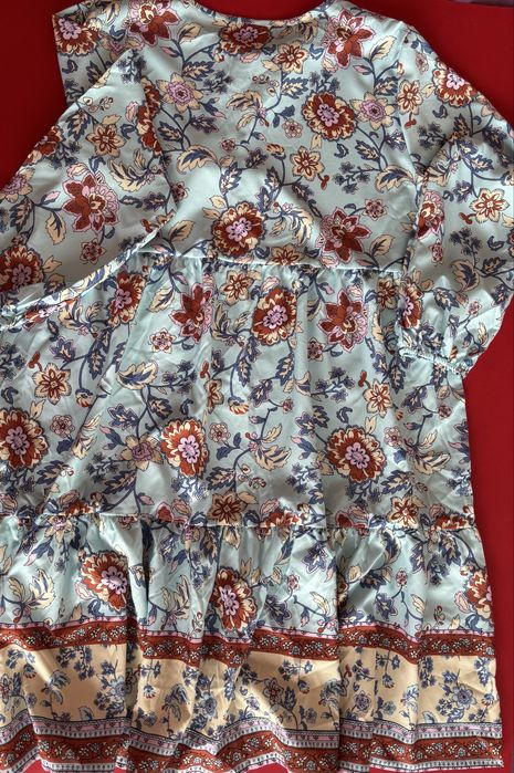 Рокля с дълъг ръкав