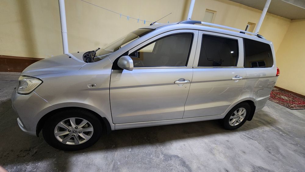 Donfeng  7 кишили мошина