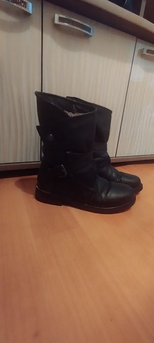 Продам обувь зима натуралка