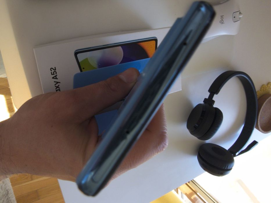 Ocazie! Vand telefon Samsung A52 128 GB 6 GB stare f buna 9/10