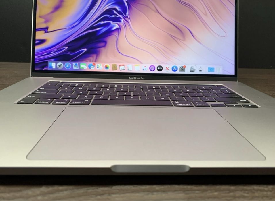 Apple Macbook PRO 16