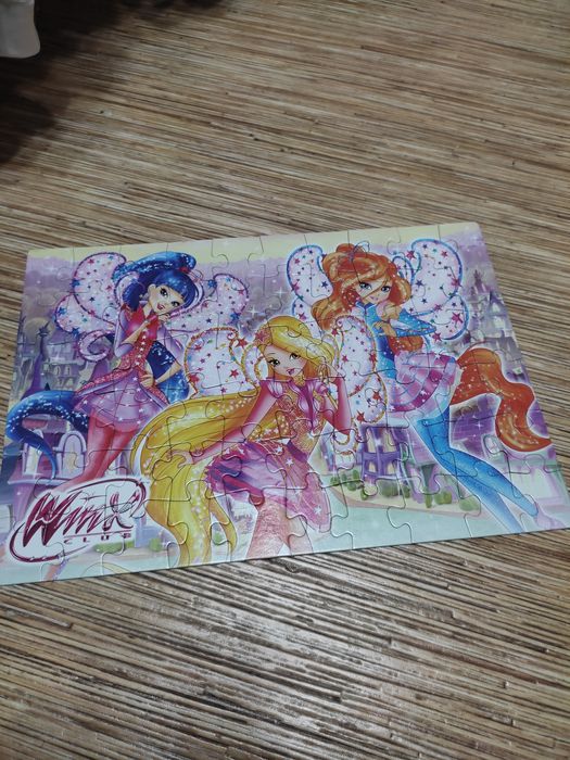 Продам  пазлы  в коробке