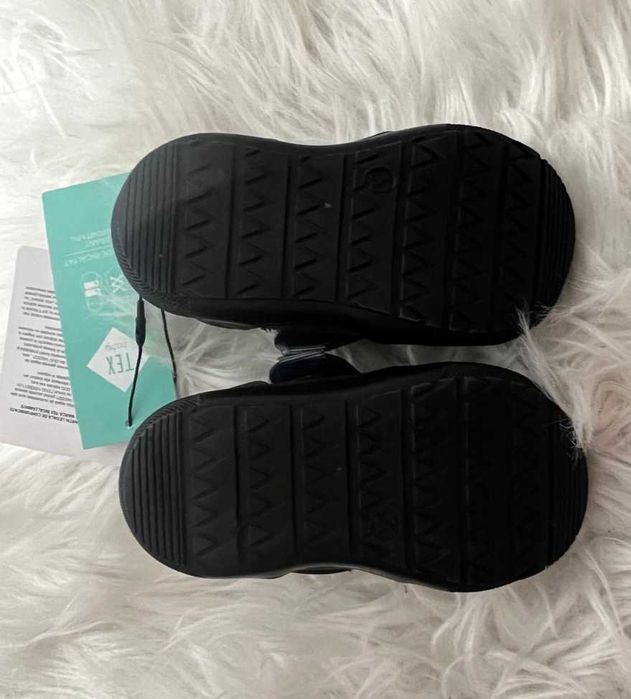 Ghetute bebe de piele cu arici, TEX, noi, marime 20