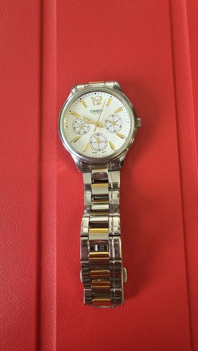 Дамски часовник  Casio и O clocs