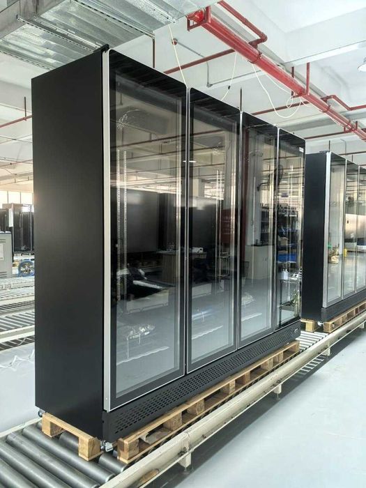 Vitrina verticala refrigerare cu 4 usi / 250 cm / STOC-NOU