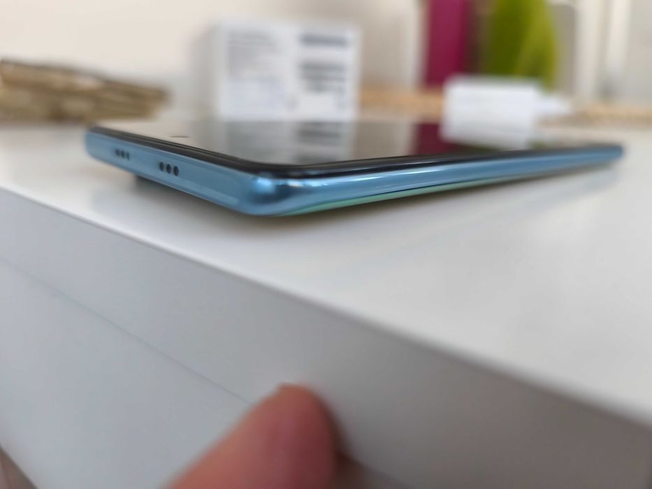 Xiaomi 11i 8gb рам 256 памет като нов