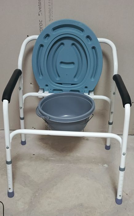 Продам кресло-туалет