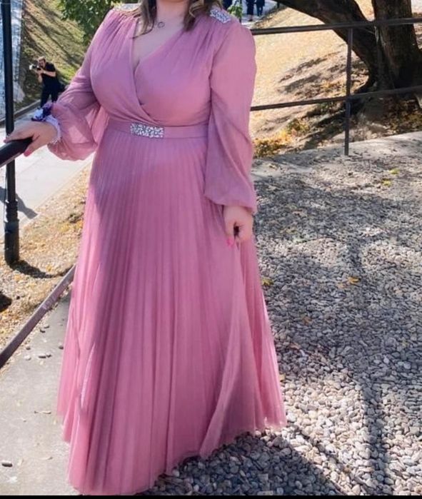 Vând rochie eleganta