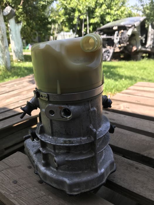 Хидравлична помпа Volvo