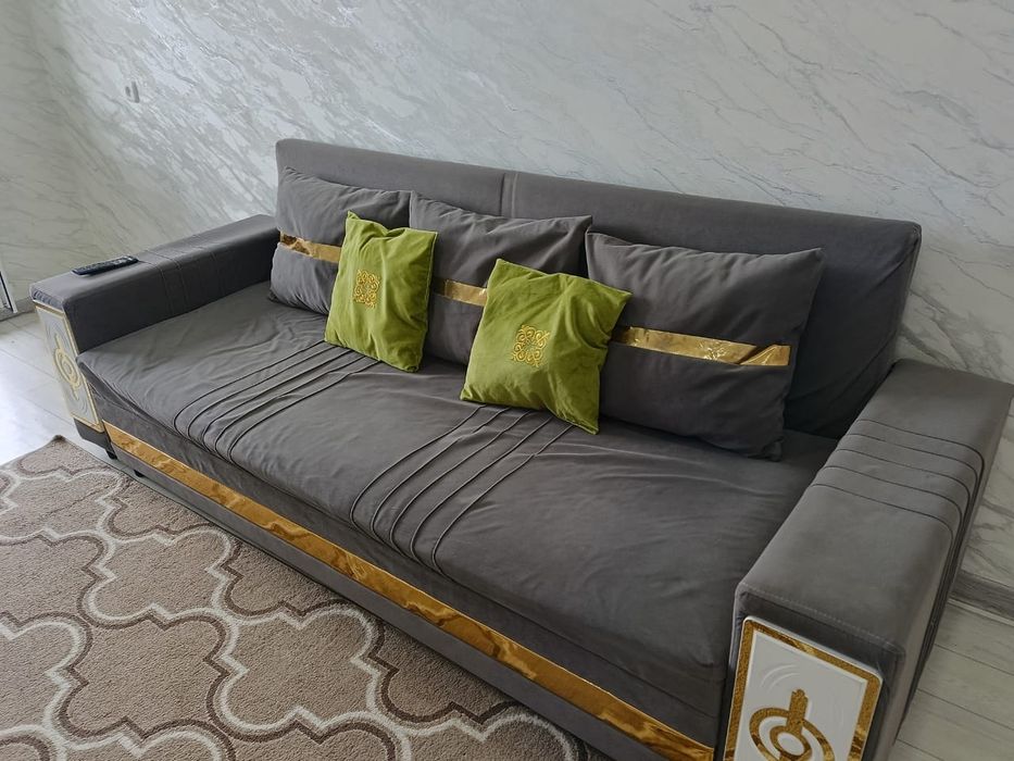 Продам диван раз 230 см